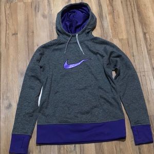 Women’s Nike Therma-fit Hoodie size medium